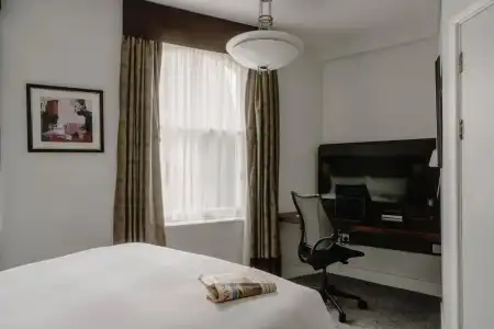 Club Quarters, Trafalgar Square - 6
