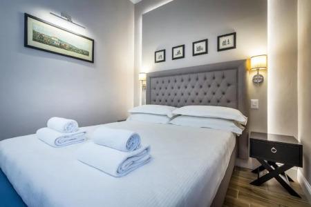 Emma Small Luxury - 49