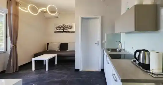 Villa Babilon - 300