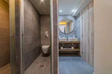 Bio Suites - 208