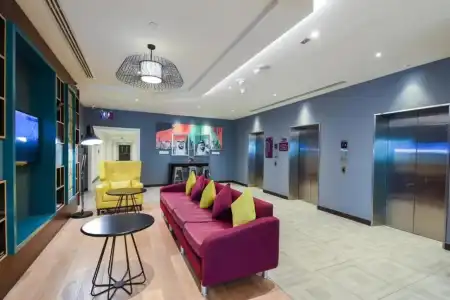 Premier Inn Dubai International Airport - 15