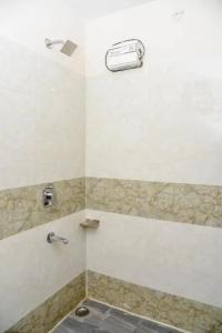 Reeve Inn - 9