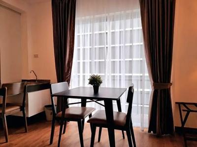 The Bedrooms Boutique - 101