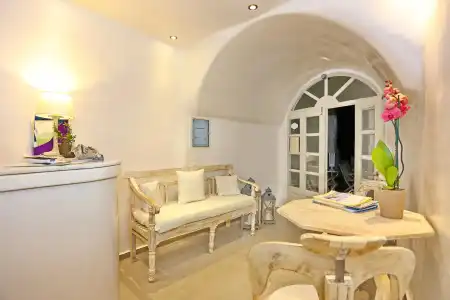 Oia Mare Villas - 13