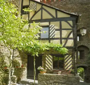 BurgAuf Schönburg - 0