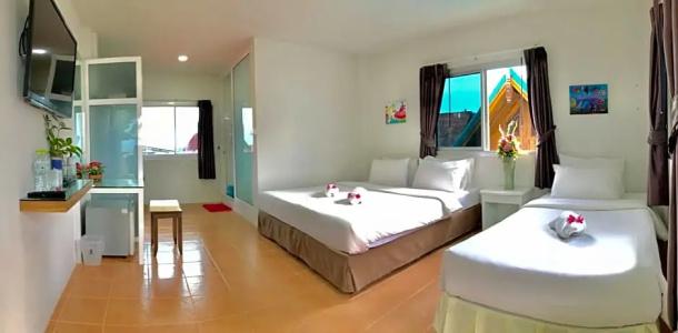 J Holiday Inn - 65