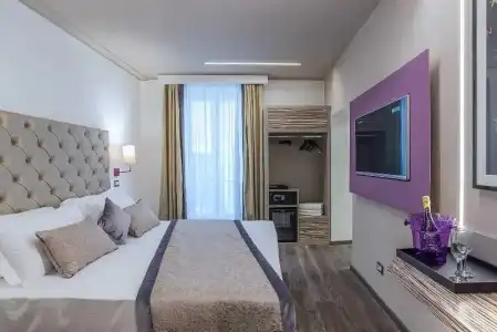 Colonna Suite del Corso - 12