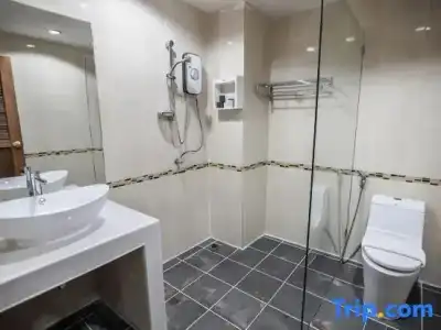 The Beach Front Resort Pattaya  - SHA Plus - 83