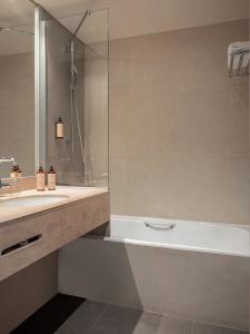 Mercure Paris Boulogne Pont de Saint Cloud - 57