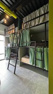 Iconic Athens Hostel - 18