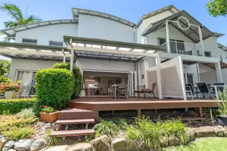 Noosa Entrance Waterfront Resort - 26