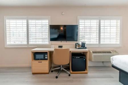 Inn on Broadway - 41