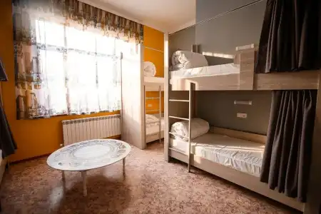 Mountain Road Hostel - 3