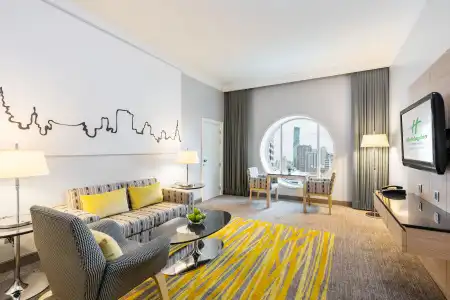 Holiday Inn Bangkok Silom by IHG - 12