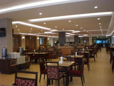 The Heritage Pattaya Beachfront Resort - 11