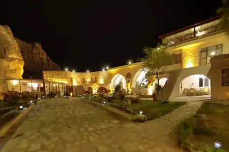 Kayatas Cave Suites - 0