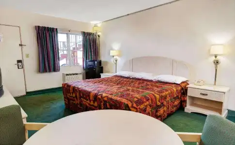Sunset Inn - 2