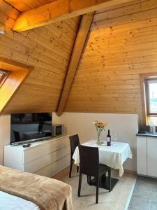 & Restaurant Zum Reussenstein - 95