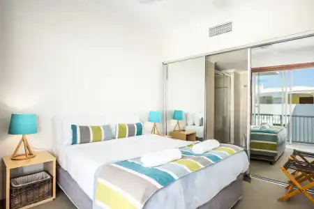 Rolling Surf Resort - 97