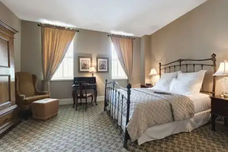Nicollet Island Inn - 6