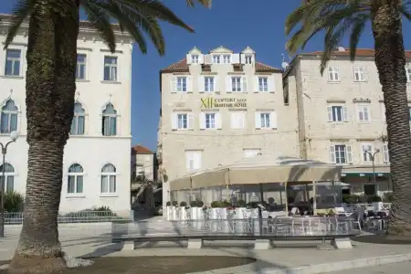XII Century Heritage - 11