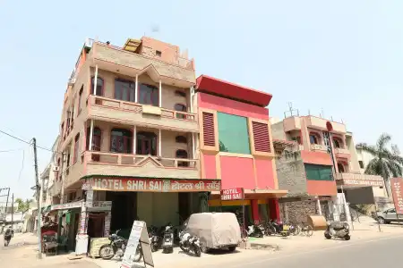 Riya Palace - Idgah Railway Station Agra - 0