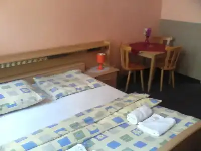 U Dvou zlatých klíčů - 2