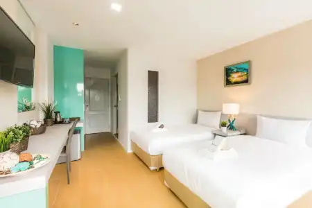 Baron Residence Bangkok - 4