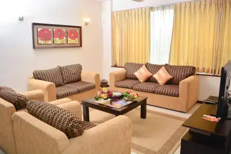 Unique Towers Luxury Boutique Suites - 33