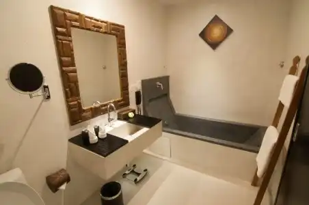La Rose Suites - 151