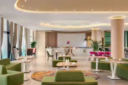 Tryp by Wyndham Zomin - 1
