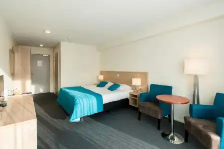 Hotel - 33