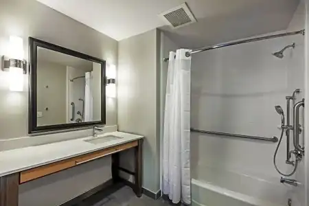 Holiday Inn Houston NE - Bush Airport Area by IHG - 56