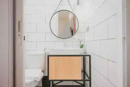 RedDoorz Plus @ Thamrin - 40