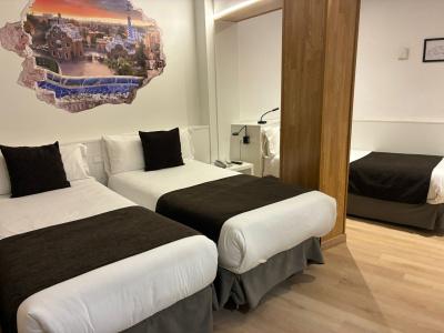 & Apartments Travessera - 39