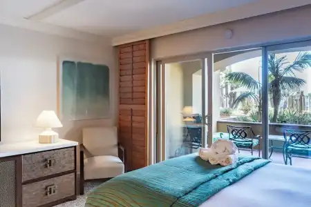 Pacific Terrace - 102