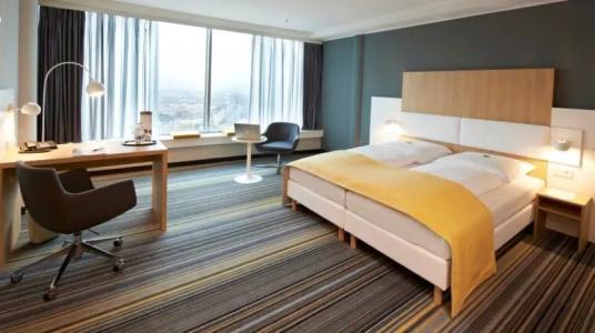 Premier Inn Wurzburg - 84
