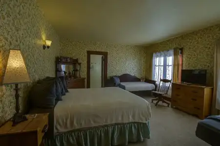 Living Light Inn - 88