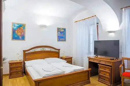 Hostel Little Quarter - 50