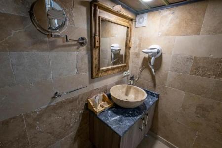 Underground Cave Suites - 95