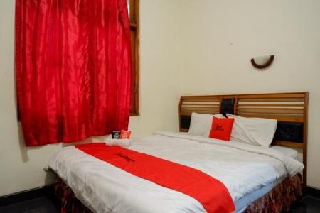 RedDoorz at Golden Inn Tugu Yogyakarta - 40