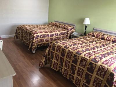 Superlodge Motel - 16