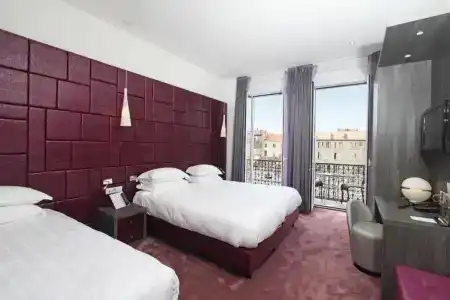 Golden Tulip Cannes de Paris - 117