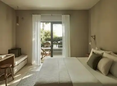 F Zeen Kefalonia - 2