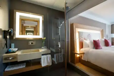 Novotel Yangon Max - 100