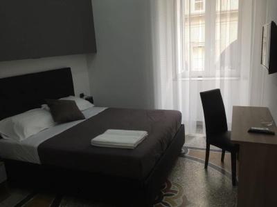 MB95 Mezzocannone Luxurious B&B - 31