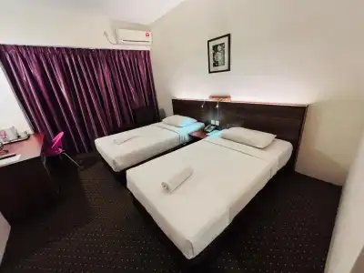 YT Midtown - 16
