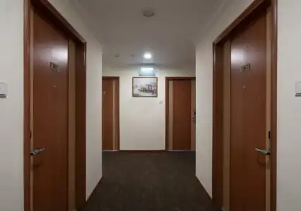 New Cape Inn - 11