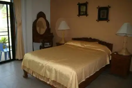 Long Beach Inn - 37