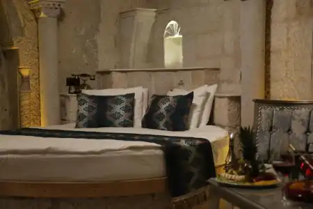 Roma Cave Suite - 45